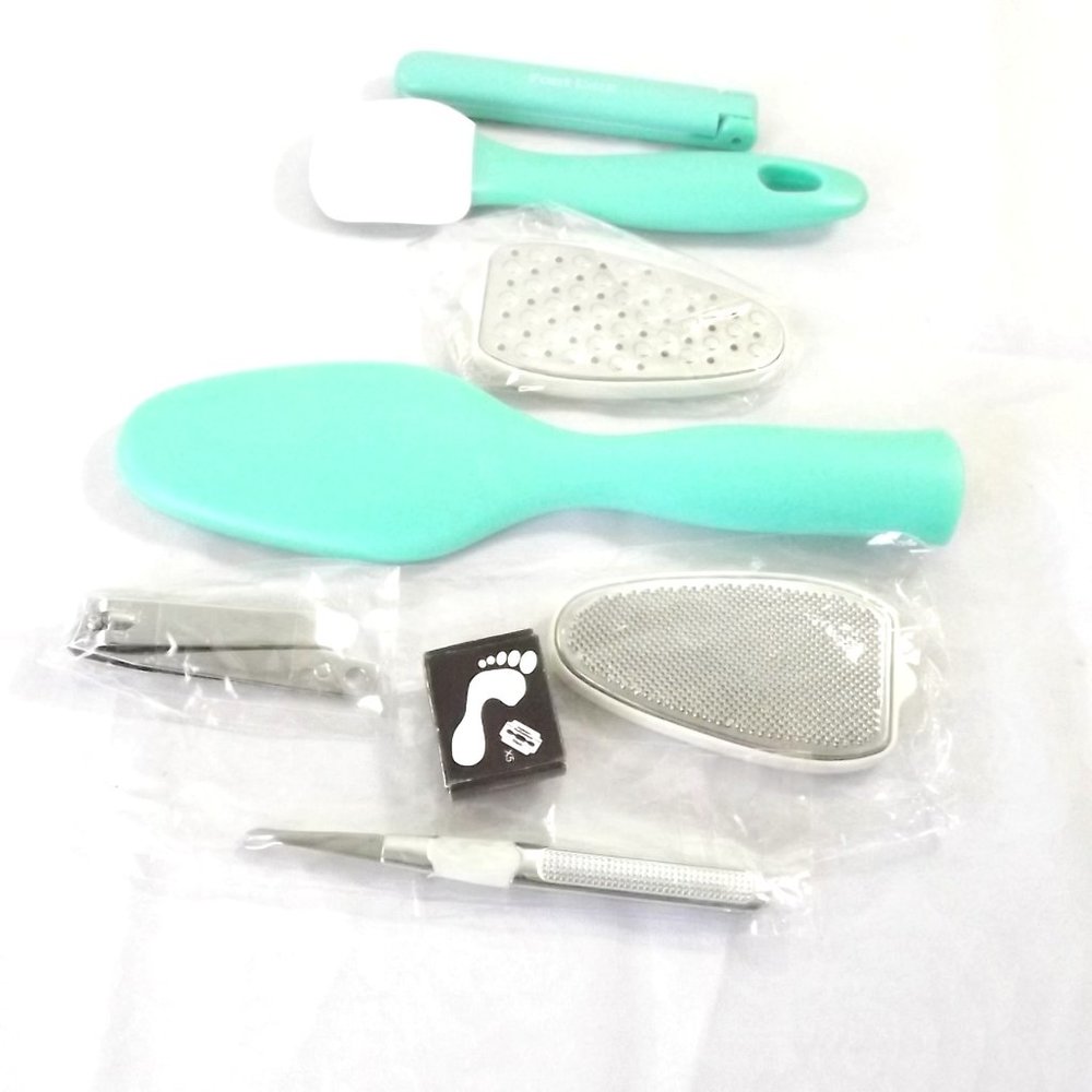 Pedicure Kit, 8 Piece Set, Callus Remover, Foot Care Tools (Feet, Dry Skin)